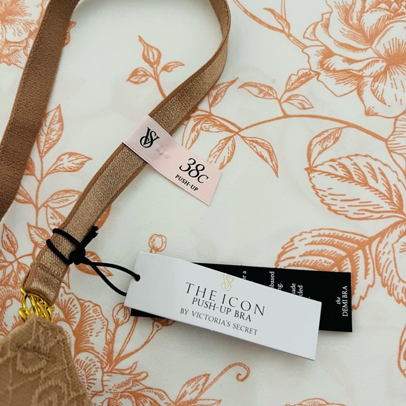 Victoria’s Secret The Icon Push-Up Bra in Praline, 38C- NEW WITH TAGS - Picture 3 of 5